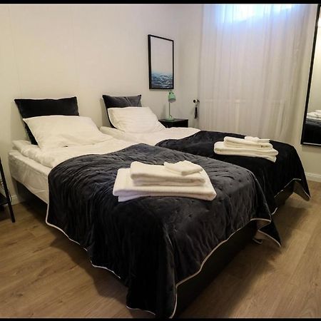 10B Gamla Laeknishusith Hg15108 Hotel Saudarkrokur Kültér fotó