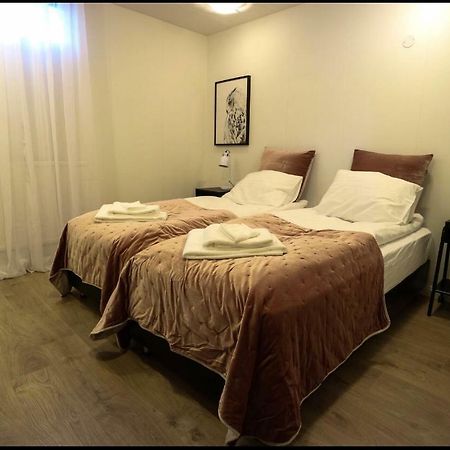 10B Gamla Laeknishusith Hg15108 Hotel Saudarkrokur Kültér fotó