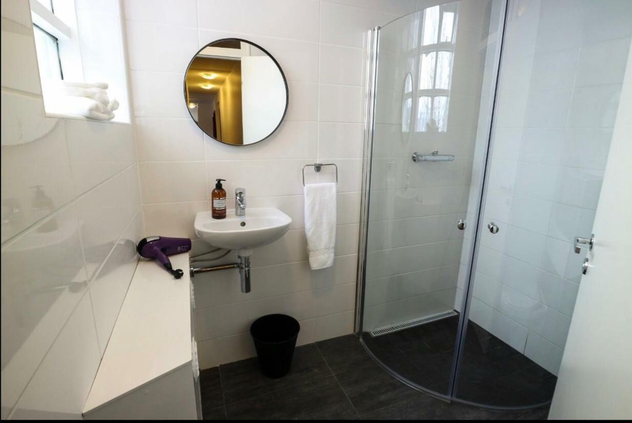 10B Gamla Laeknishusith Hg15108 Hotel Saudarkrokur Kültér fotó